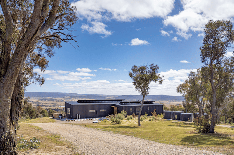 Modern rural house design