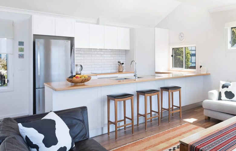 Light and Spacious Kitchen