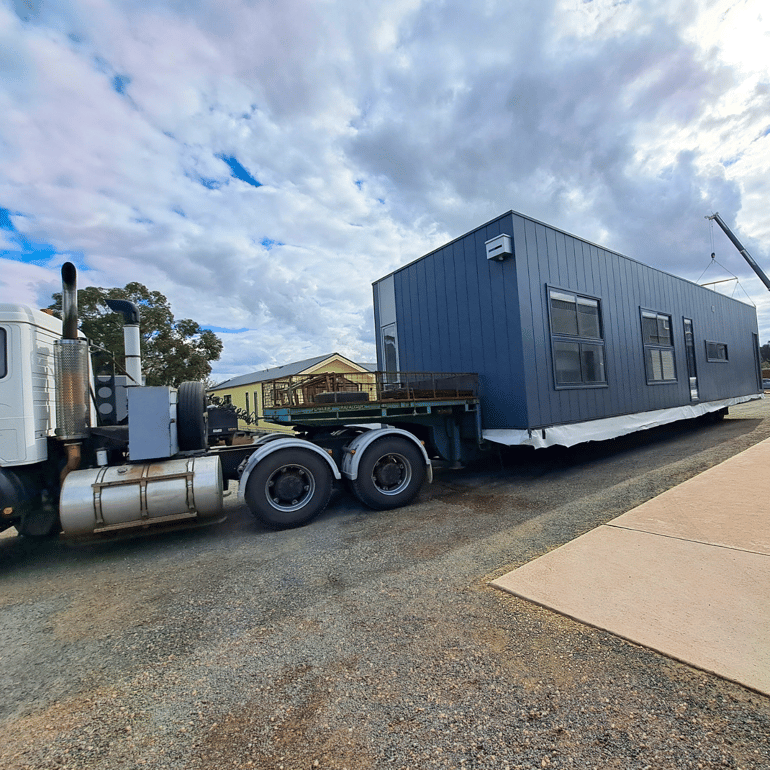 Modular Home Delivery on Truck