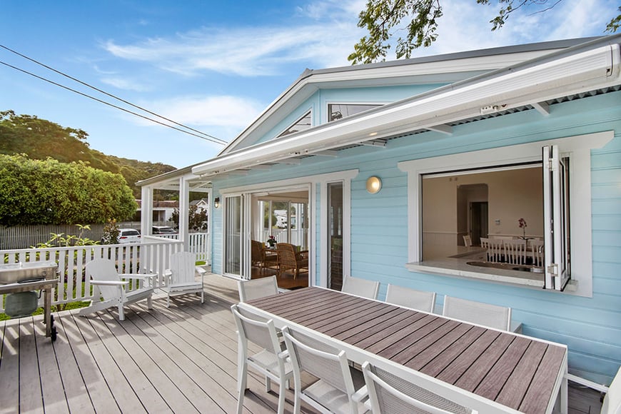 outside-deck-1-Patonga-Beach