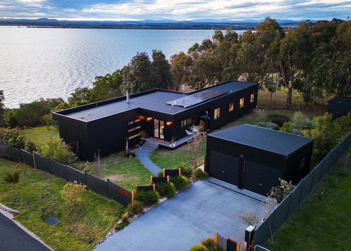 Project Focus: Modern Waterfront Oasis, Metung, VIC